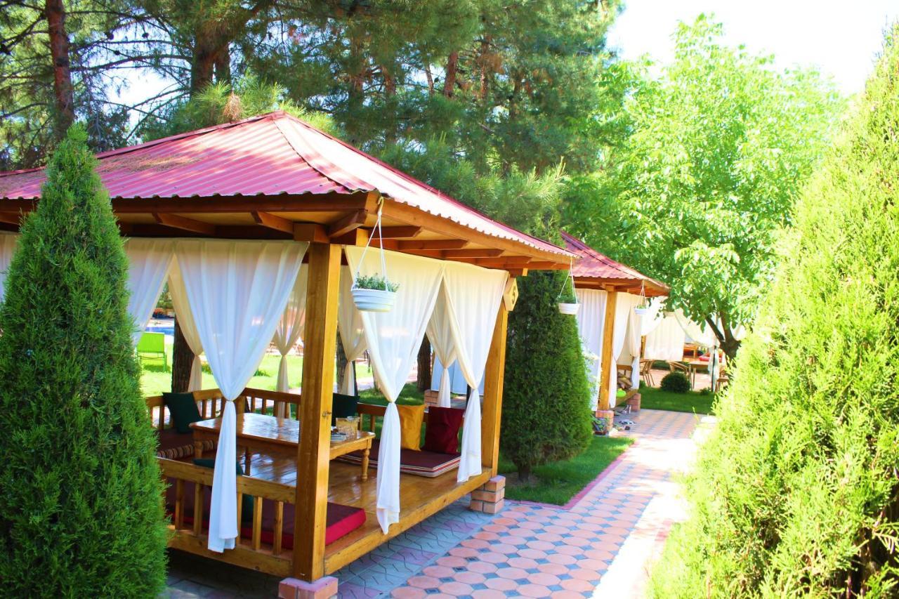 Hotel Grace Garden Kum Exterior photo
